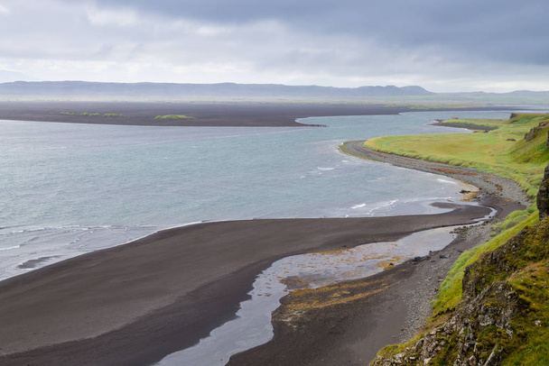 Hvitserkur sea stack, Iceland. Black sand beach. North Iceland landmark - Fotoğraf, Görsel