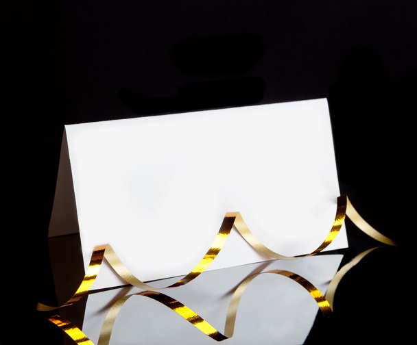 листівку зі стрічкою розтяжки на Чень з відображенням - Фото, зображення