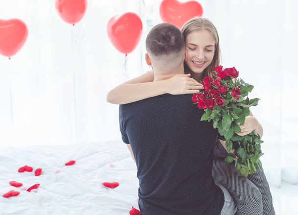 Dolci amanti nel giorno di San Valentino
 - Foto, immagini