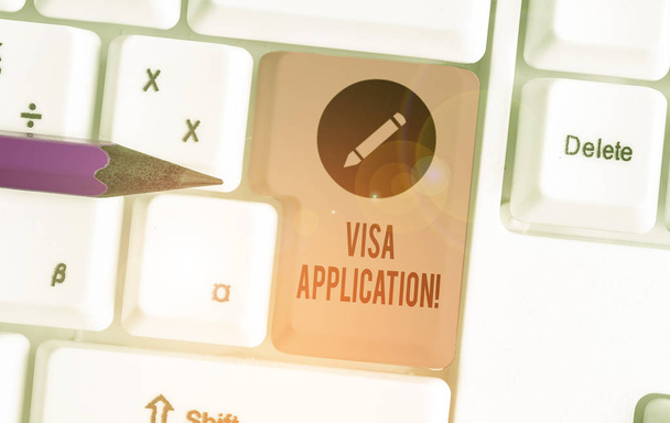 Εννοιολογική γραφή στο χέρι που δείχνει την εφαρμογή Visa. Έννοια που σημαίνει Έντυπο για να ζητήσετε άδεια ταξιδιού ή να ζήσετε σε άλλη χώρα - Φωτογραφία, εικόνα
