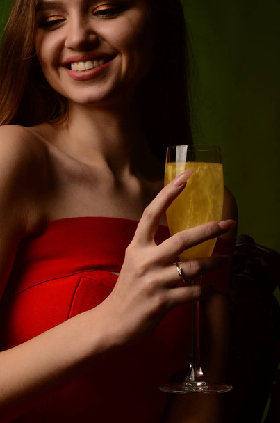 Gold ring with diamonds girl glass of champagne - Foto, Imagem