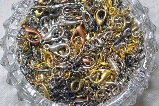 Bunch of clasps springs connection for necklaces jewelry - Valokuva, kuva
