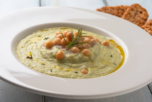 おいしい純ひよこ豆のスープの皿  - 写真・画像
