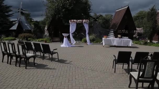 Prachtige inrichting van exit bruiloft registratie. - Video