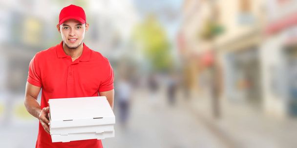 Pizza delivery latin man boy order delivering job deliver box young town banner copyspace copy space city - Φωτογραφία, εικόνα
