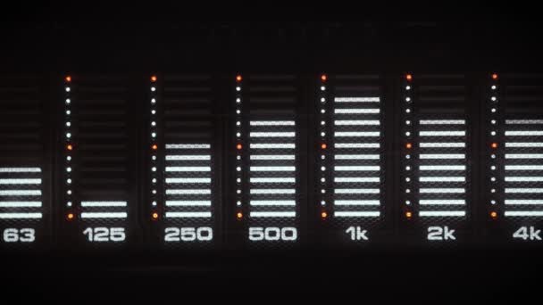 equalizer display with flashing frequency levels - Video, Çekim