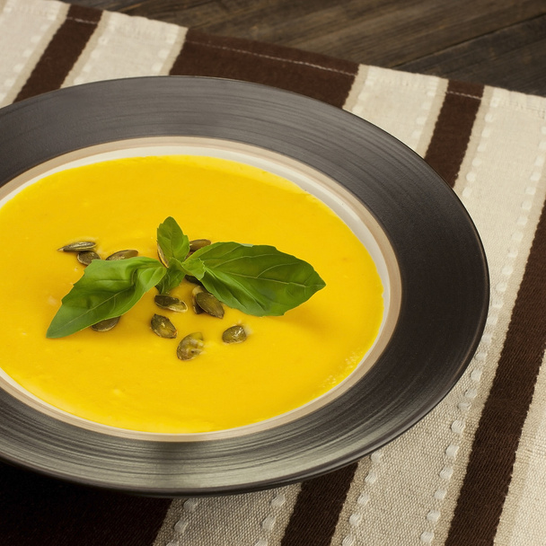 Тыквенный суп со свежей тыквой
 - Фото, изображение