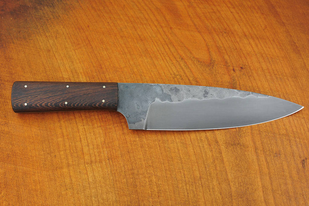 knife on wooden background - Фото, зображення