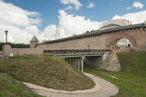 Antigua fortaleza de Novgorod
 - Foto, imagen
