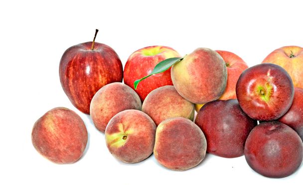 Fruits rouges : pommes, pêches et nectarines
 - Photo, image