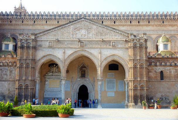 Cathedral of Vergine Maria Santissima Assunta in cielo, Palermo - Italy - Foto, afbeelding
