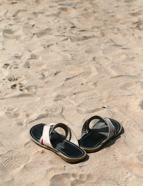 Sandales et sable
 - Photo, image