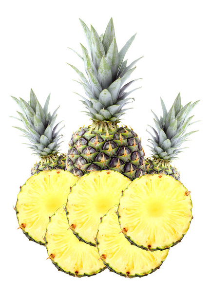 Viipaloitu kypsä ananas
 - Valokuva, kuva
