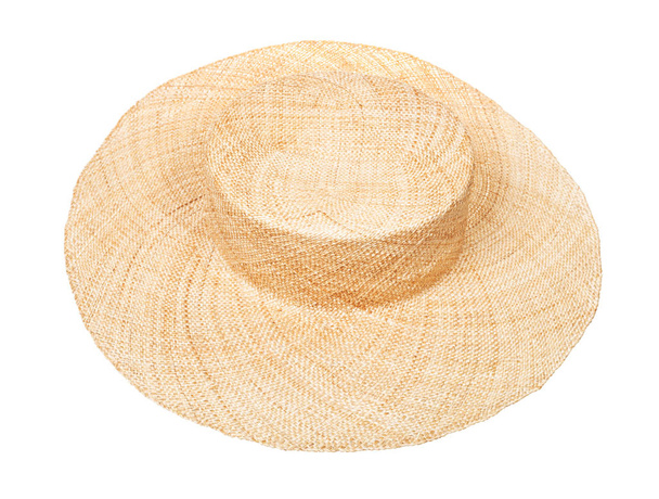 sombrero de paja de ala ancha aislado en blanco
 - Foto, Imagen