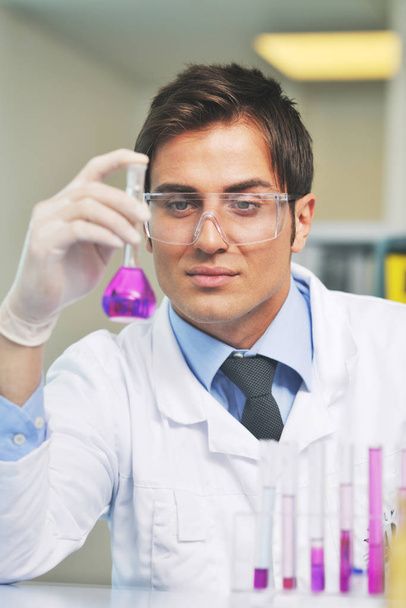 research and  science doctor student  people  in bright laboratory representing chemistry education and medicine concept - Foto, Imagen