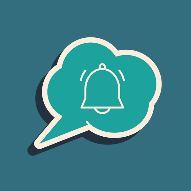 Groene tekstballon met chat notificatie pictogram geïsoleerd op blauwe achtergrond. Nieuw bericht, dialoog, chat, sociale netwerkmelding. Lange schaduw stijl. Vector Illustratie - Vector, afbeelding