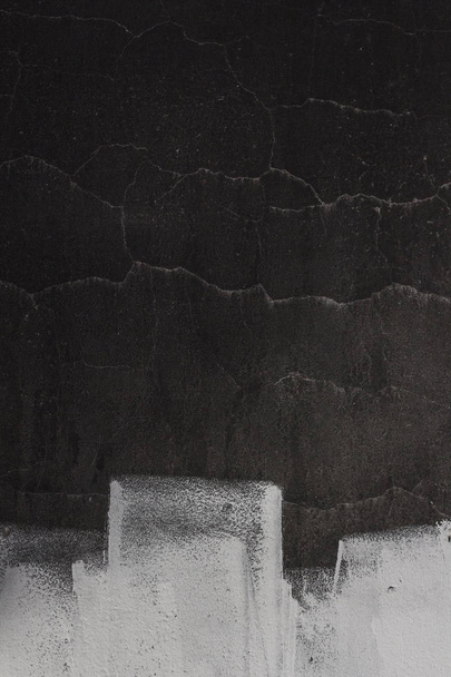 μαύρο και άσπρο ρολό ζωγραφισμένο φόντο, βρώμικη βάση, καλλιτεχνική m - Φωτογραφία, εικόνα