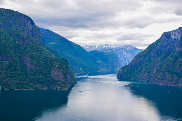 Aurlandsfjordin maisema Norjassa
. - Valokuva, kuva