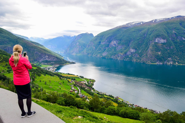 The landscape of Aurlandsfjord in Norway. - Foto, imagen