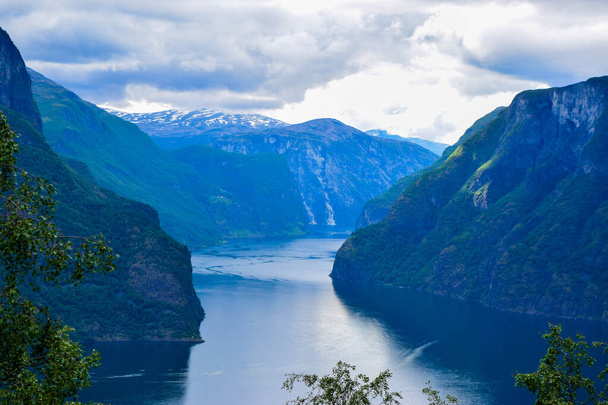 A táj Aurlandsfjord Norvégiában. - Fotó, kép