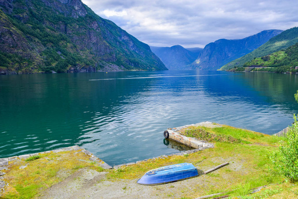 A táj a Nereyfjord Norvégiában. - Fotó, kép
