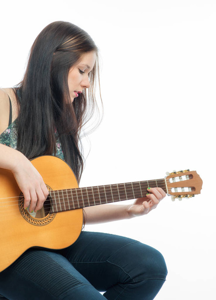 young girl with guitar - Valokuva, kuva