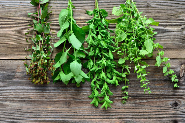 tea mint herbal wood background - Foto, immagini