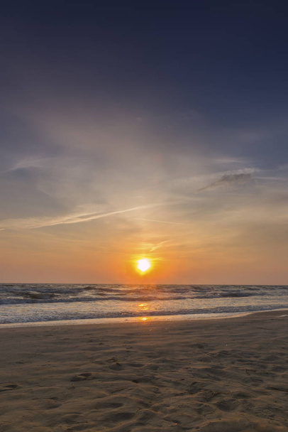 sunrise on the beach - Fotó, kép