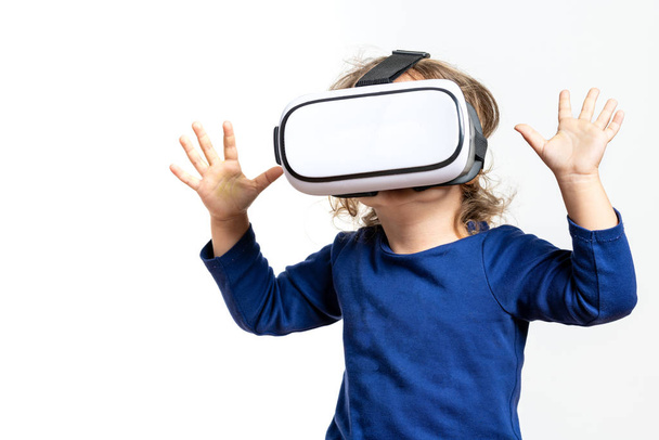virtual reality glasses - Фото, зображення