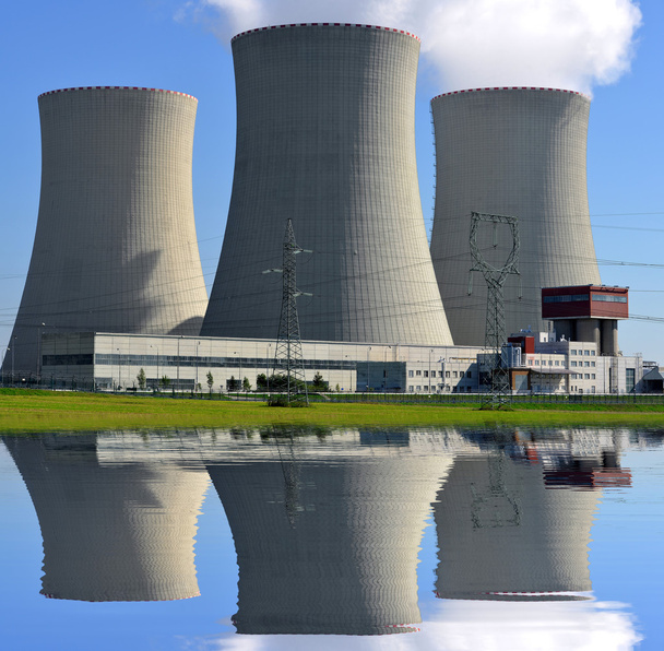 πυρηνικός σταθμός - Φωτογραφία, εικόνα