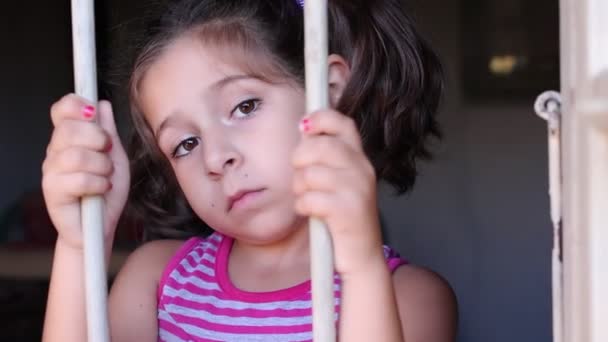 Desperate little girl - Footage, Video