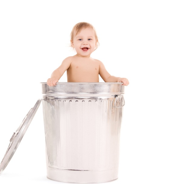 Baby in trash can - 写真・画像