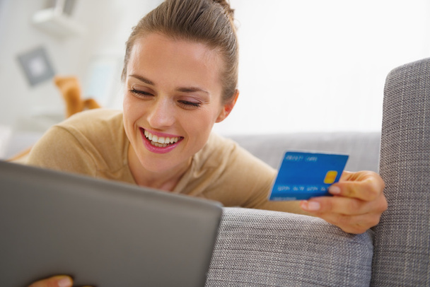 Woman with credit card - Photo, Image