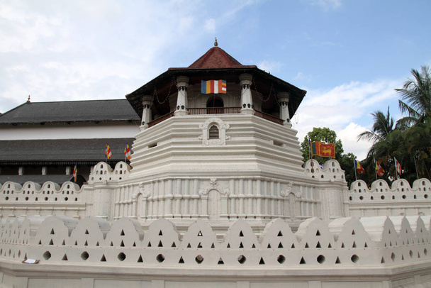 Temple of the tooth in Kandy, Sri Lanka - Valokuva, kuva