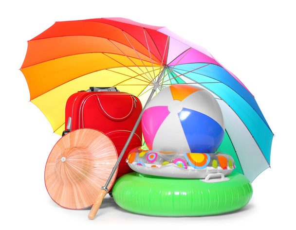 parasol plażowy i niezbędne artykuły - Zdjęcie, obraz