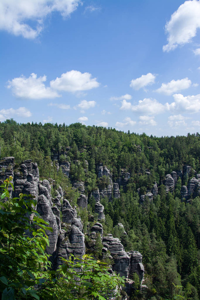 ドイツ、ザクセン州エルベ砂岩山脈 - 写真・画像
