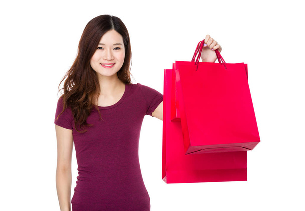 Woman show with shopping bag - Zdjęcie, obraz