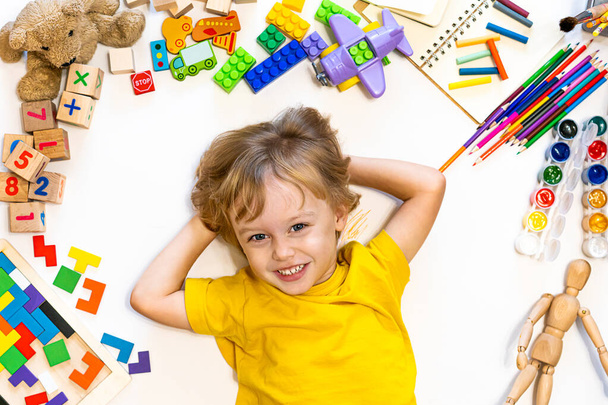  Образовательные игрушки для дошкольного и детского сада
 - Фото, изображение