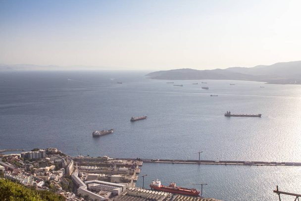 Bahía de Algeciras, Gibraltar, Península Ibérica, Reino Unido
 - Foto, imagen