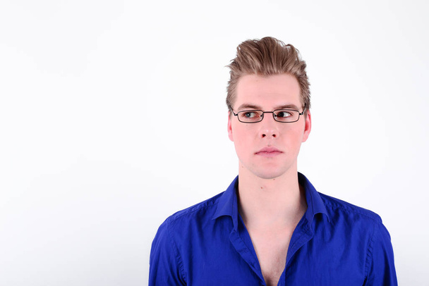 young man with glasses - Foto, Bild