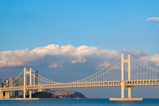 Γέφυρα Diamond (Γέφυρα Gwangan) στο Μπουσάν της Κορέας - Φωτογραφία, εικόνα