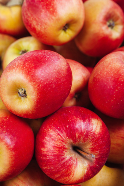 texture of fresh juicy red apples - Photo, Image