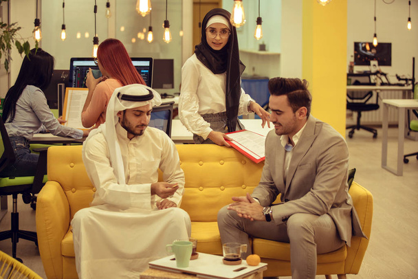 Arab business people in a meeting - Photo, image