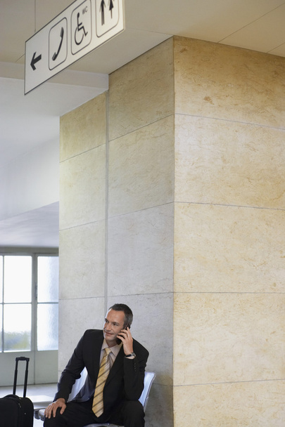Businessman Using Cell Phone - Fotoğraf, Görsel