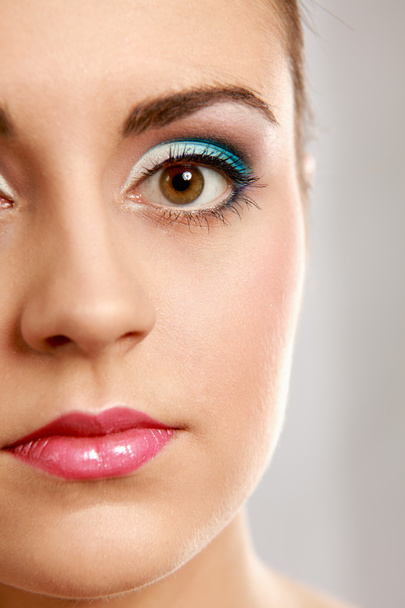 Woman eye with exotic style makeup - Fotoğraf, Görsel