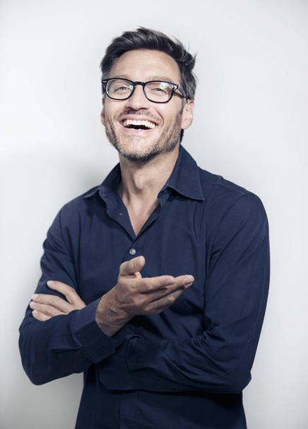 Portrait of mature man wearing glasses - Zdjęcie, obraz