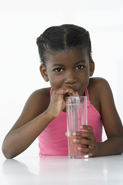 Girl Drinking Fruit Smoothie - Valokuva, kuva