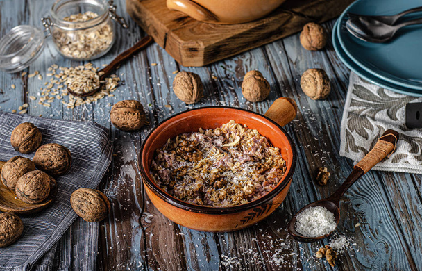 Baked granola with nuts and coconut - Zdjęcie, obraz