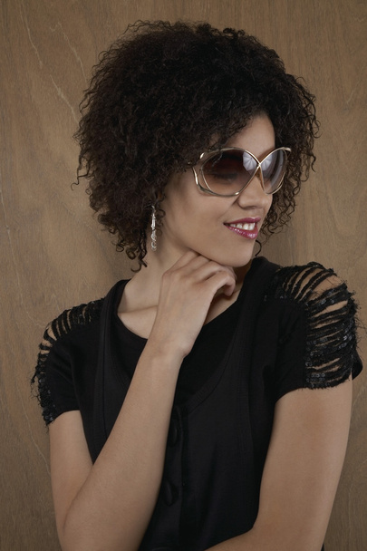 Woman wearing sunglasses - Фото, изображение