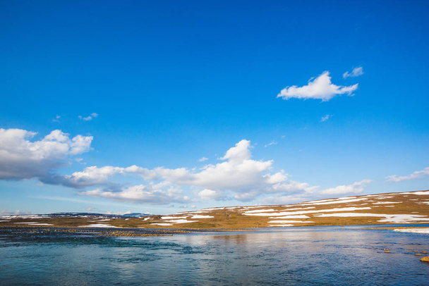 Rzeka Hoisey na płaskowyżu Putorana - Zdjęcie, obraz